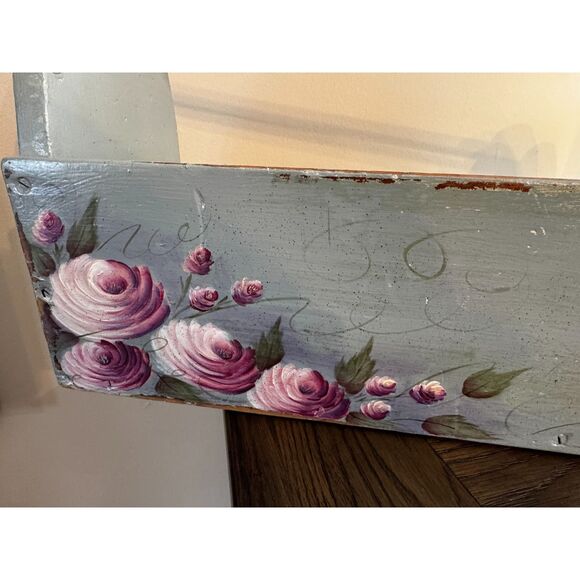 Must see! Hand painted Shabby Chic vintage wooden tool box; pink roses - Picture 4 of 9